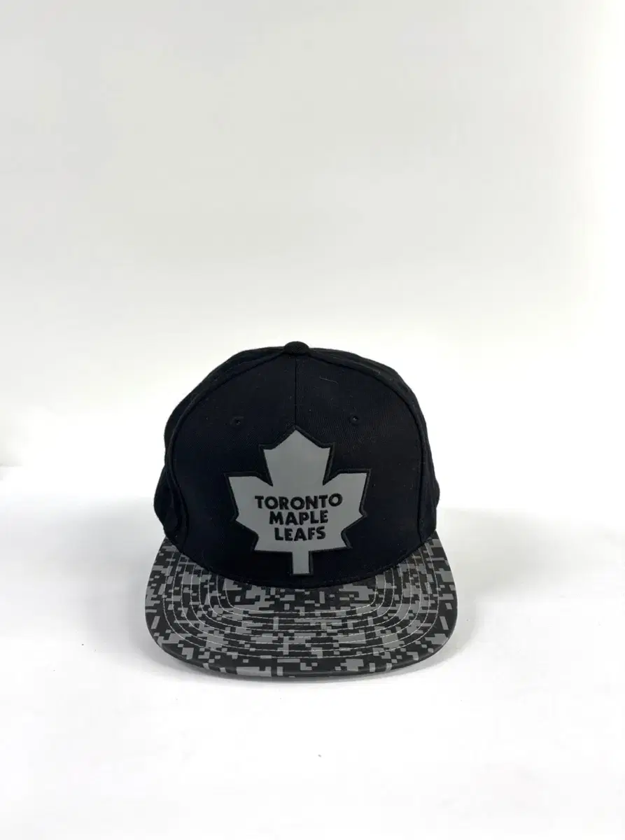 Mitchell & Ness Maple Leafs cap